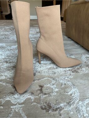 Express Beige Cream Pointed-Toe Stretch Sock Stiletto Boots in Size 9